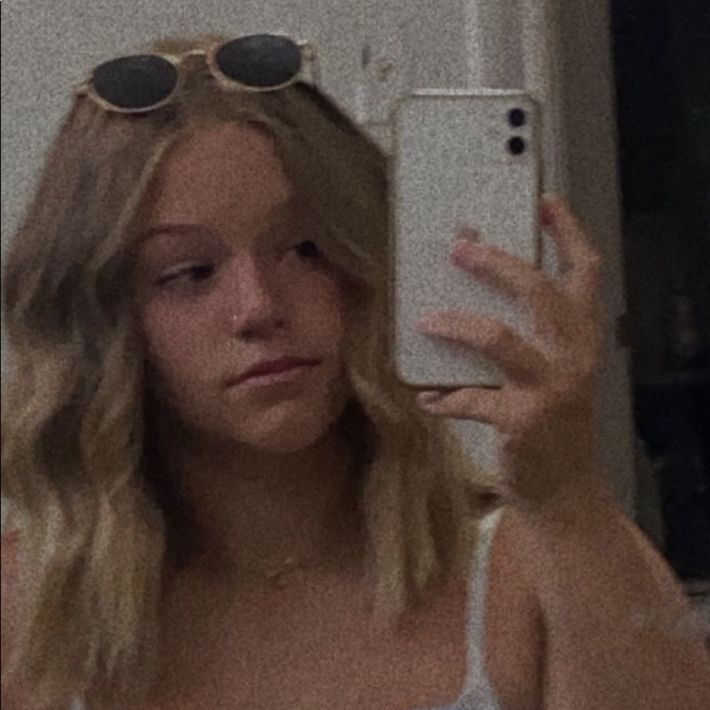 Meet your Posher, Reagan